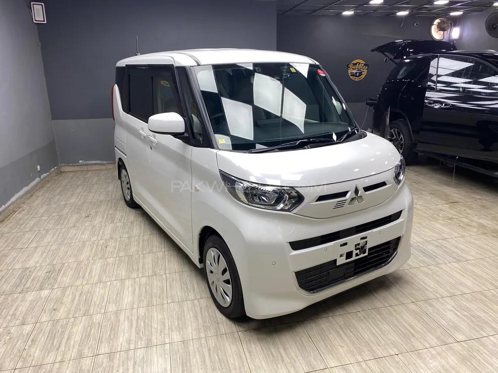 Mitsubishi EK Space Custom 2021 for Sale in Karachi Image-1