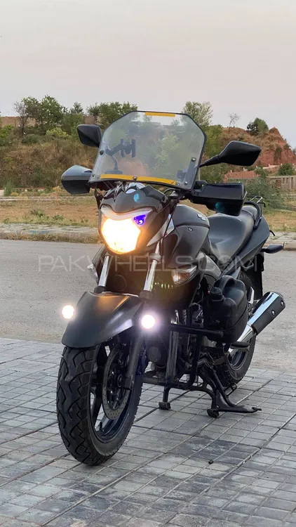 Suzuki Inazuma 2017 for Sale Image-1
