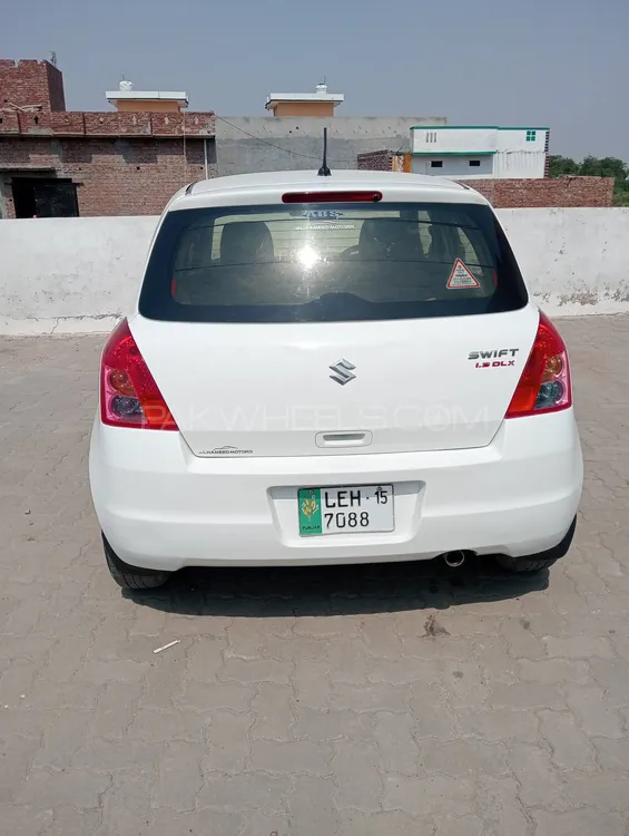 سوزوکی سوئفٹ 2015 for Sale in سیالکوٹ Image-1