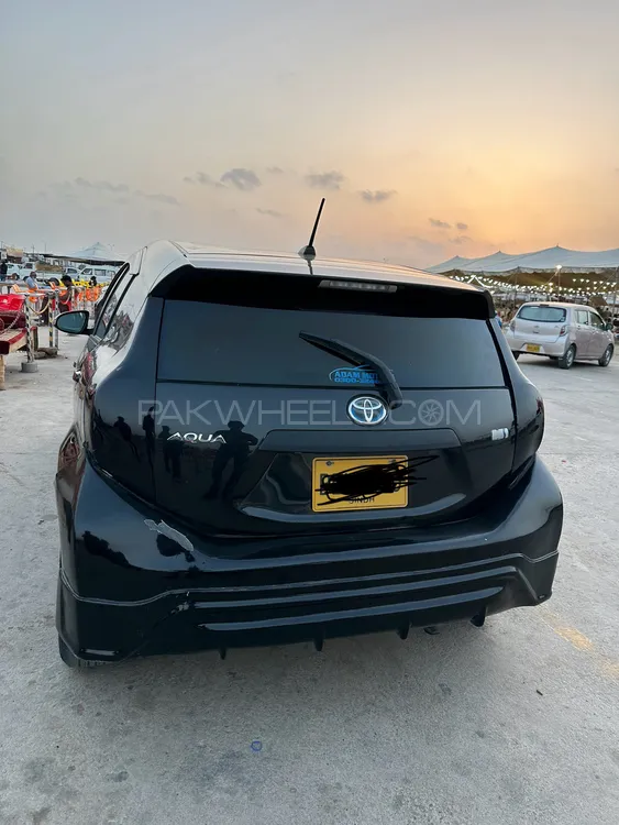 Toyota Aqua 2012 for Sale in Karachi Image-1