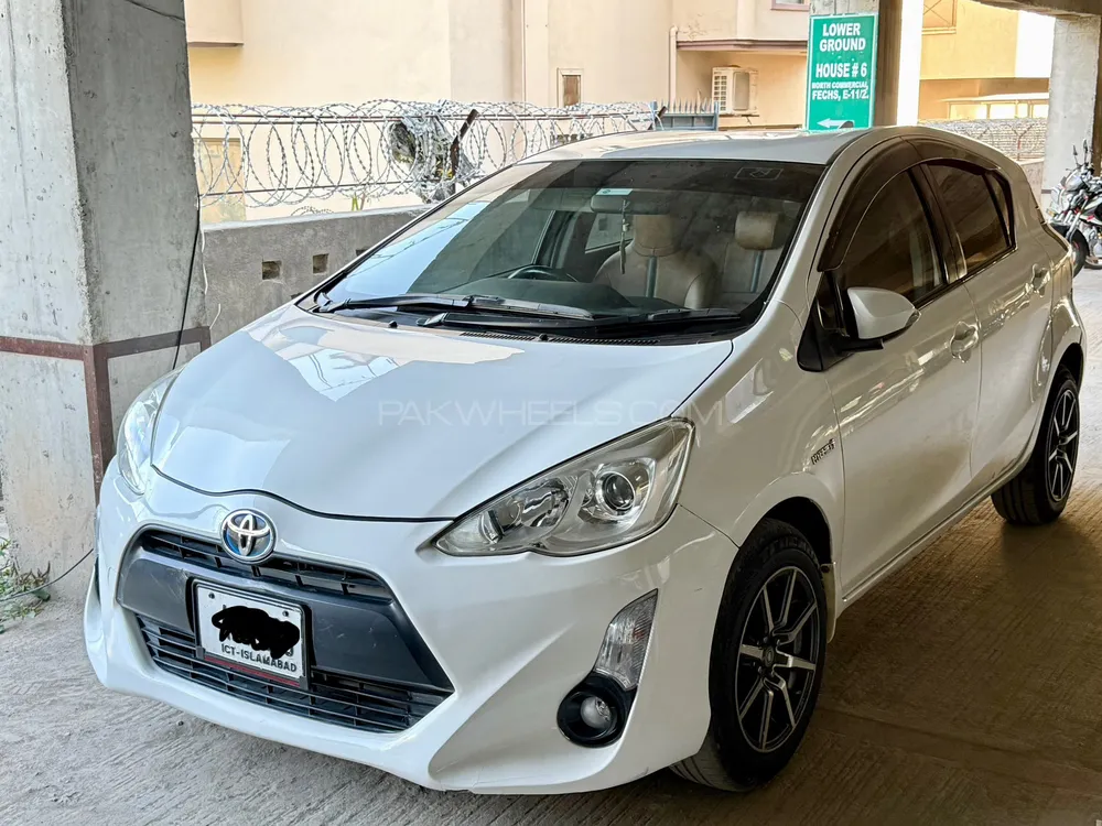ٹویوٹا اکوا 2015 for Sale in اسلام آباد Image-1