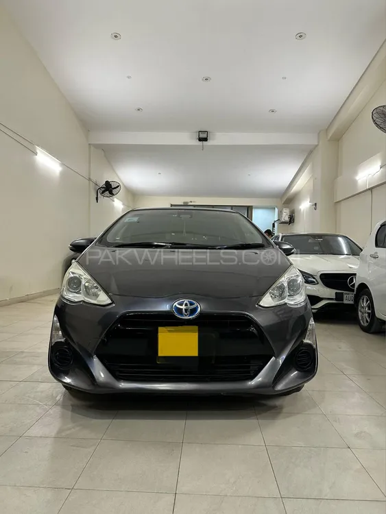 Toyota Aqua 2016 for Sale in Karachi Image-1
