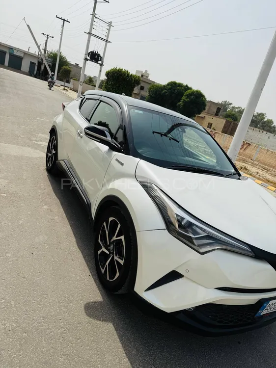 Toyota C-HR 2018 for Sale in Lahore Image-1