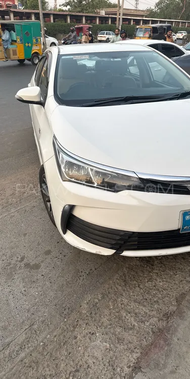 Toyota Corolla 2018 for Sale in Faisalabad Image-1