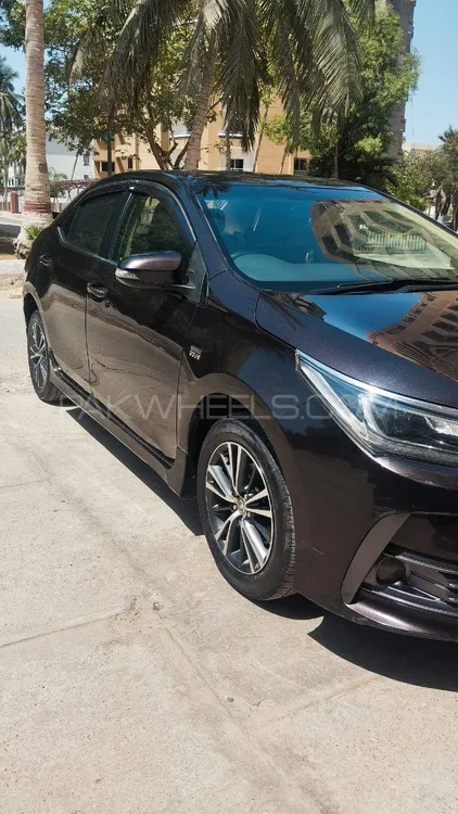 Toyota Corolla 2018 for Sale in Karachi Image-1