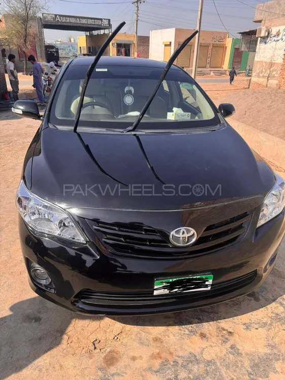 Toyota Corolla 2011 for Sale in Chiniot Image-1