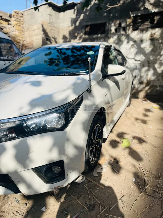 Toyota Corolla 2017 for Sale in Karachi Image-1