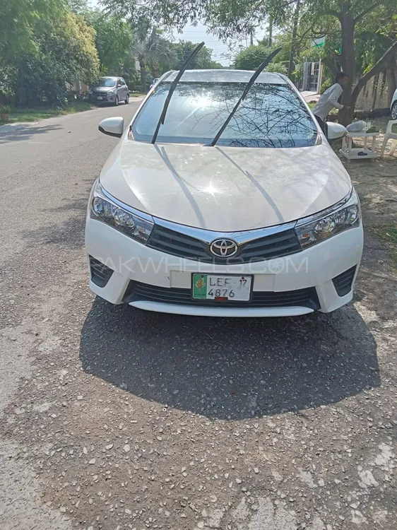 Toyota Corolla 2017 for Sale in Lahore Image-1