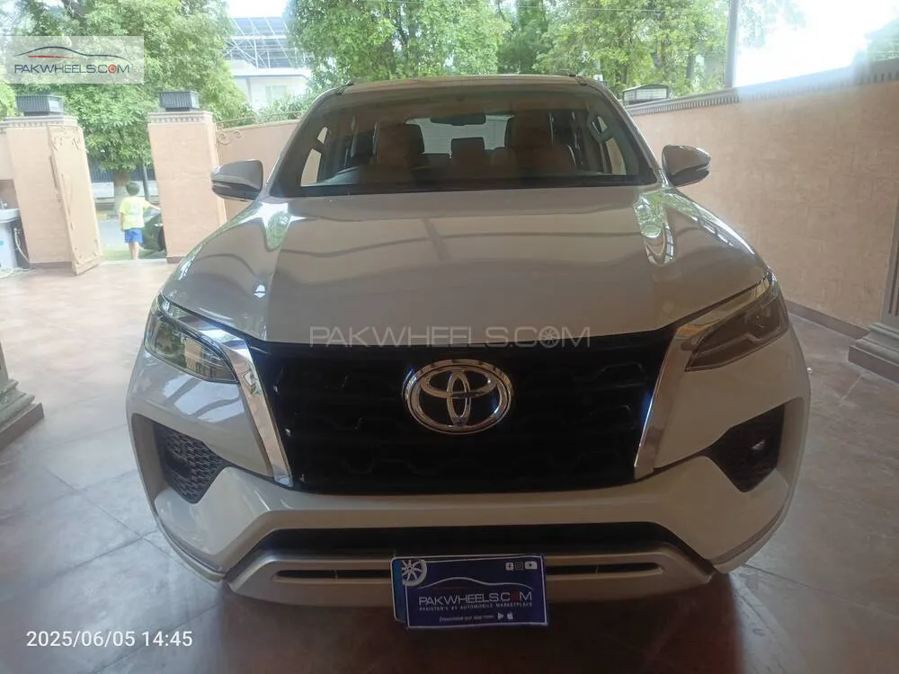 ٹویوٹا فورچیونر 2021 for Sale in لاہور Image-1