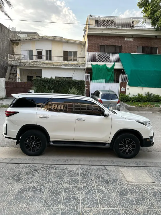 Toyota Fortuner 2018 for Sale in Islamabad Toyota Fortuner 2018 for Sale in Islamabad Image-5