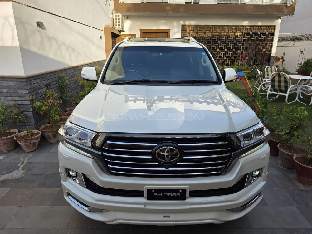 Toyota Land Cruiser 2013 for Sale in Karachi Image-1