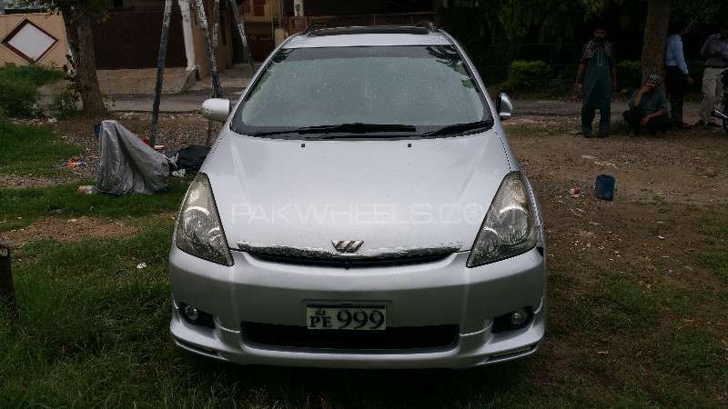 Toyota Wish 2004 for Sale in Islamabad Image-1