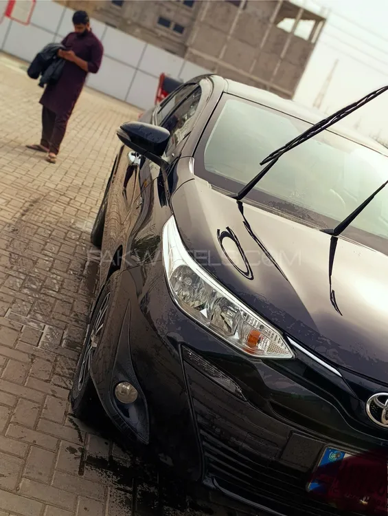Toyota Yaris Sedan 2021 for Sale in Islamabad Image-1