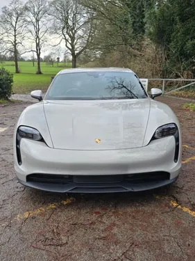 Porsche Taycan Base Model 2021
