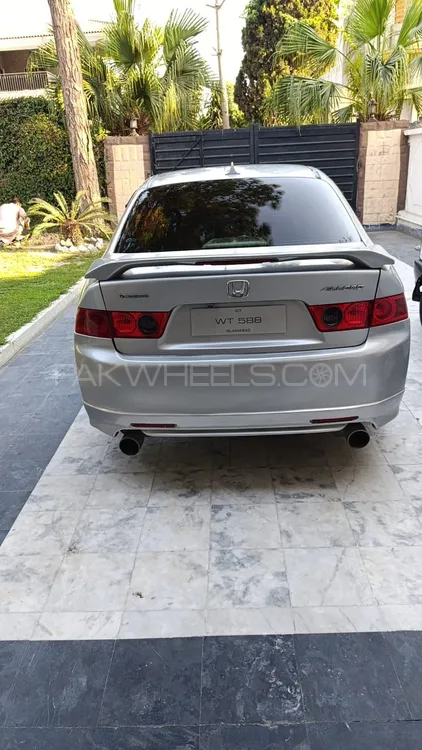 Honda Accord 2005 for Sale in Nowshera cantt Image-1