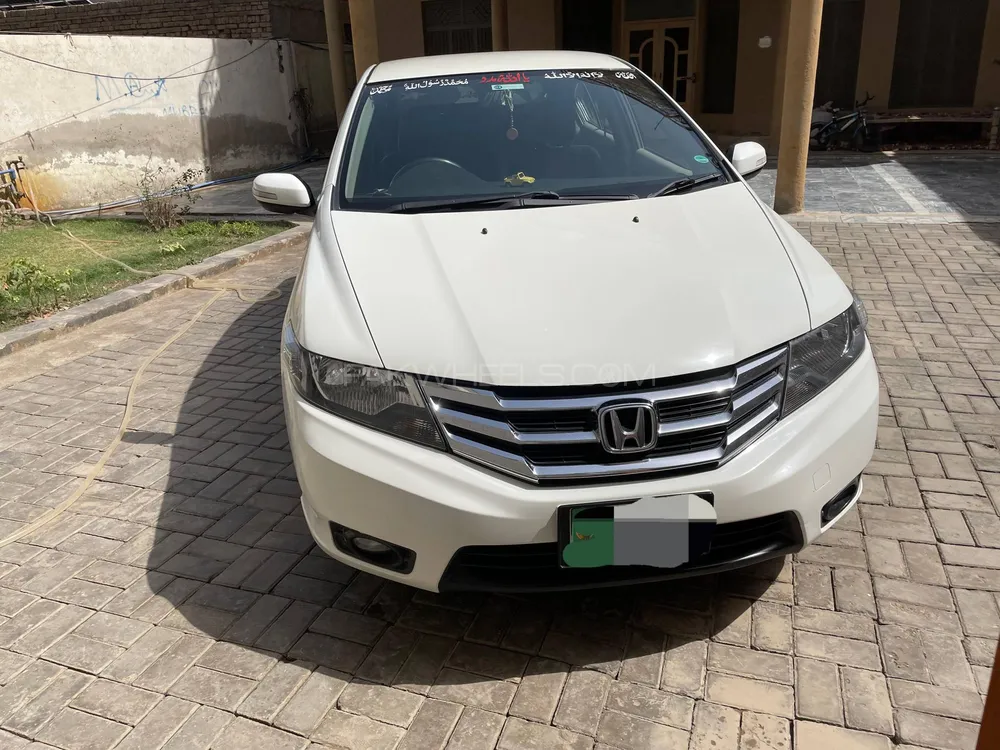 Honda City 2015 for Sale in Muzaffar Gargh Image-1