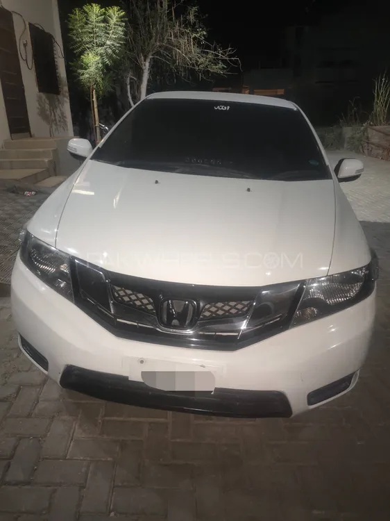 Honda City 2018 for Sale in Larkana Image-1