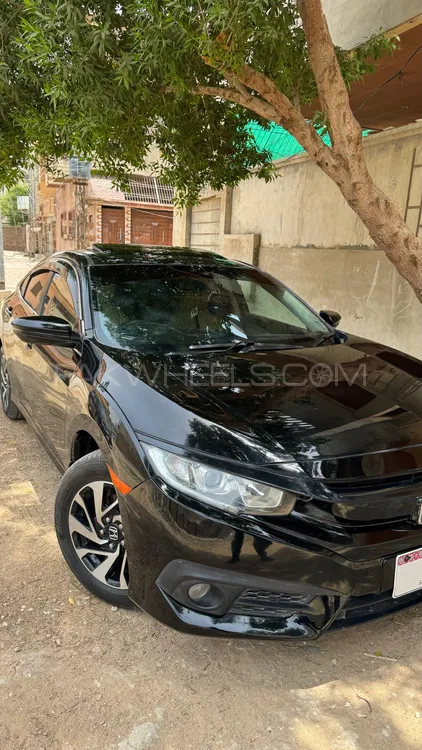 Honda Civic 2016 for Sale in Hyderabad Image-1