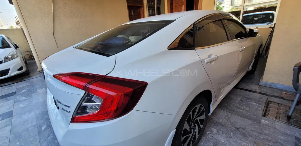 Honda Civic 2018 for Sale in Islamabad Image-1