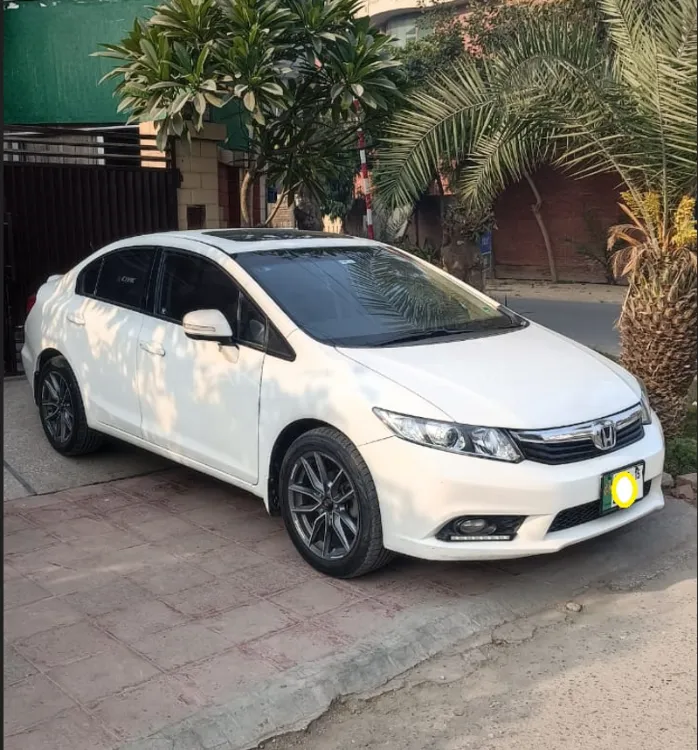 Honda Civic 2015 for Sale in Lahore Image-1