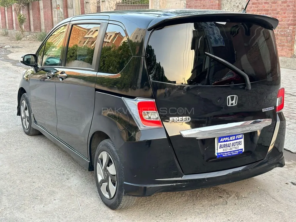 Honda Freed 2015 for Sale in Faisalabad Honda Freed 2015 for Sale in Faisalabad Image-5