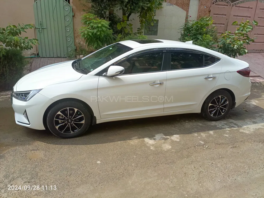 Hyundai Elantra 2023 for Sale in Sialkot Image-1