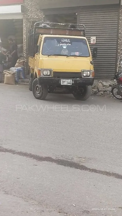 KIA Carens 1993 for Sale in Islamabad Image-1