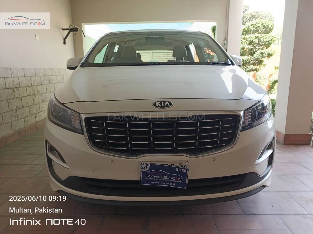 KIA Carnival 2019 for Sale in Multan Image-1