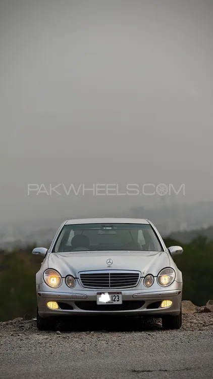 Mercedes Benz E Class 2003 for Sale in Islamabad Image-1