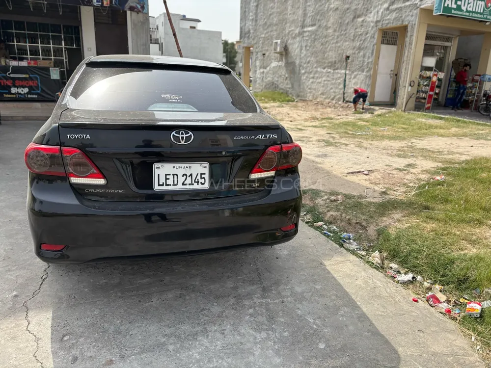 Toyota Corolla 2011 for Sale in Gujranwala Image-1