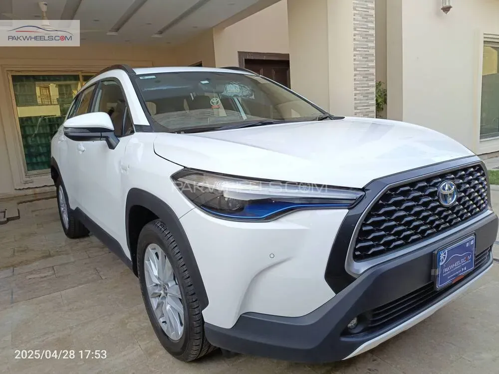 Toyota Corolla Cross 2024 for Sale in Islamabad Image-1
