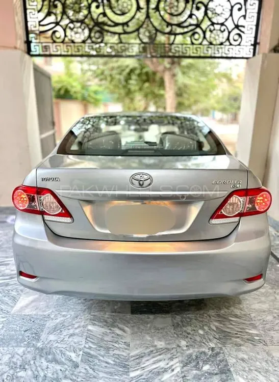 Toyota Corolla 2012 for Sale in Karachi Image-1