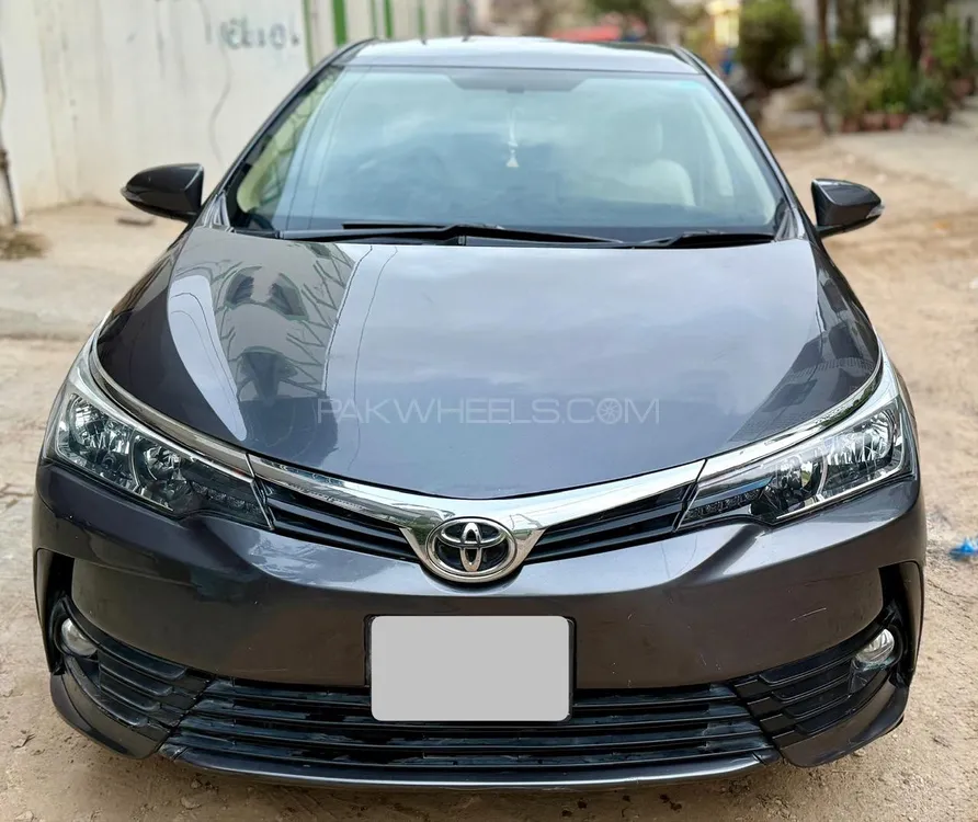 Toyota Corolla 2017 for Sale in Karachi Image-1
