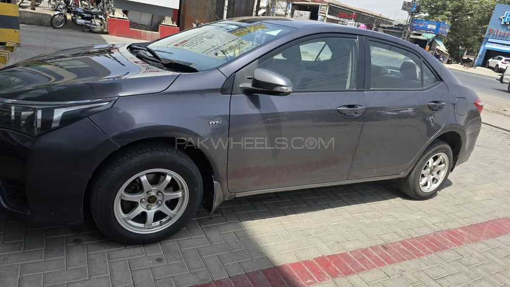 Toyota Corolla 2017 for Sale in Lahore Image-1
