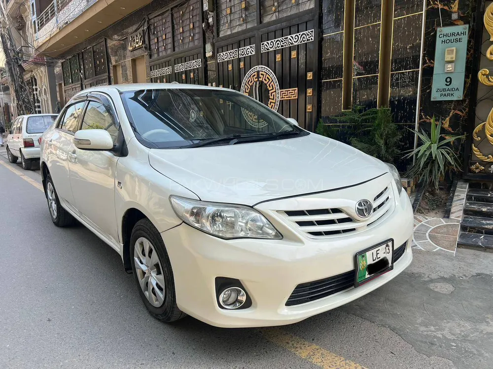 Toyota Corolla 2013 for Sale in Lahore Image-1