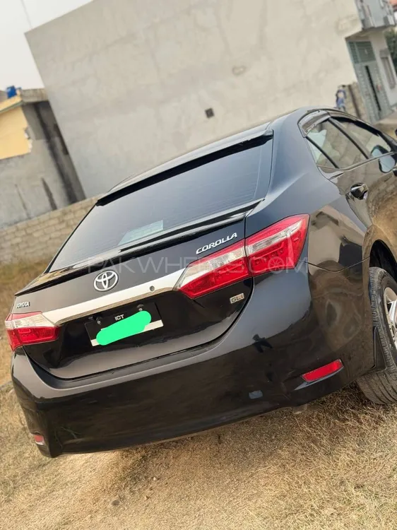 Toyota Corolla 2015 for Sale in Kallar Saddiyian Image-1