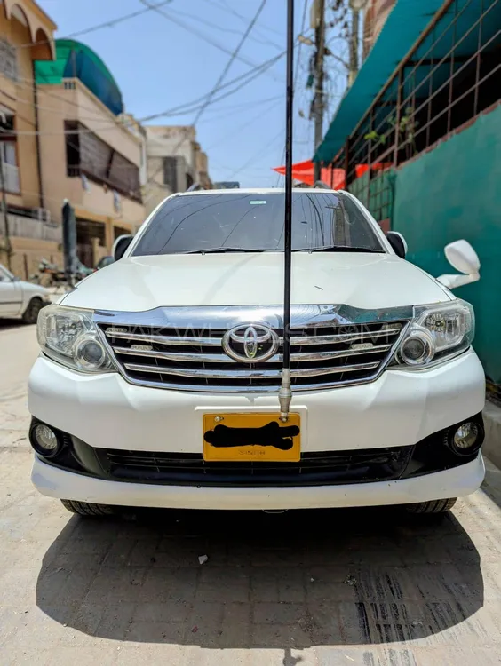 Toyota Fortuner 2014 for Sale in Karachi Image-1