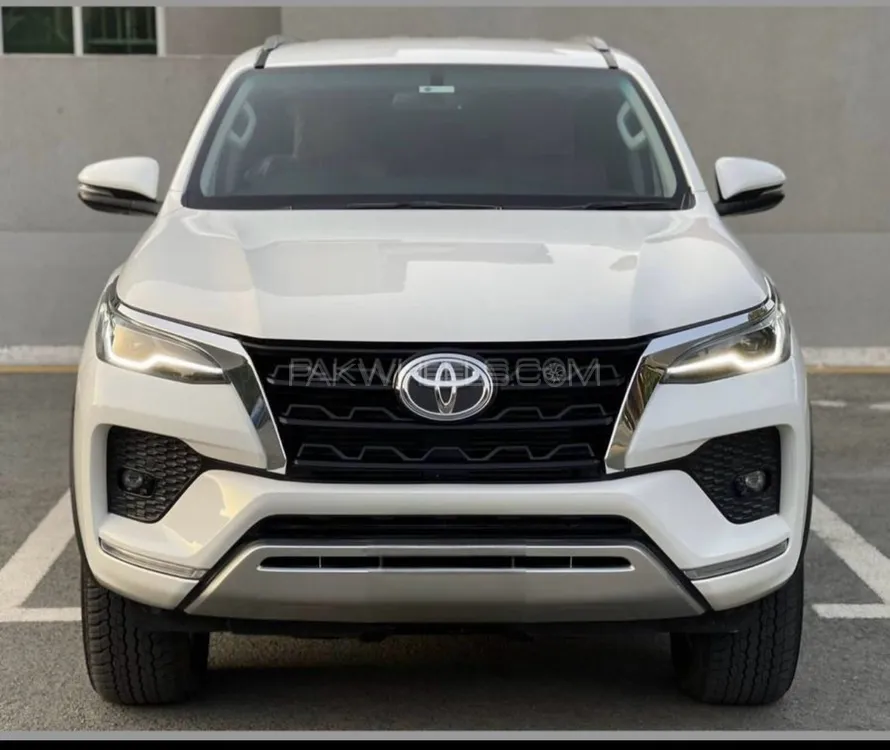 Toyota Fortuner 2021 for Sale in Peshawar Image-1