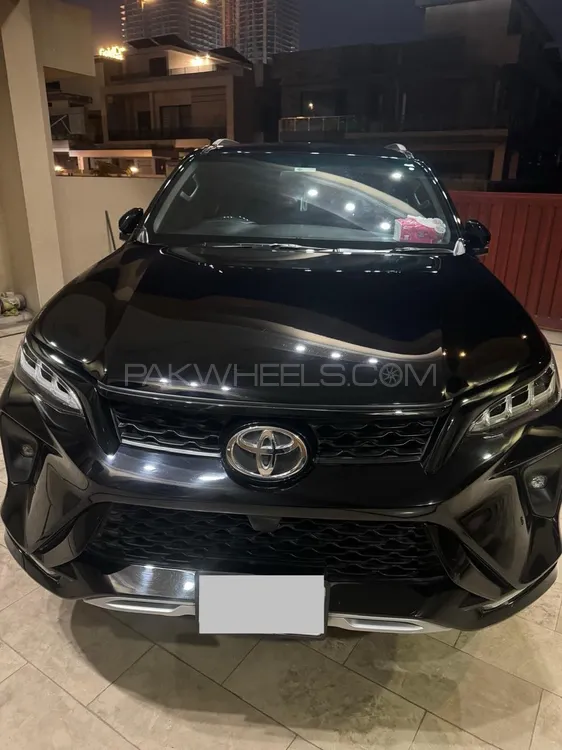 Toyota Fortuner 2022 for Sale in Islamabad Image-1
