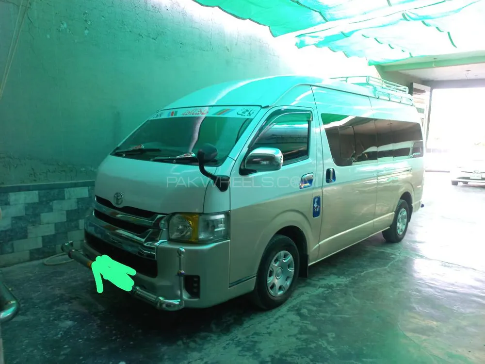Toyota Hiace 2014 for Sale in Mardan Image-1