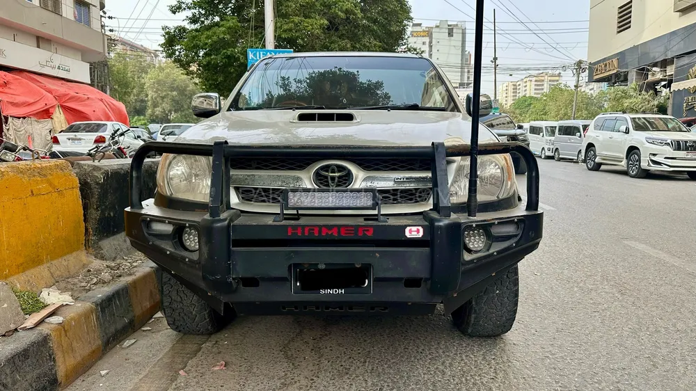 ٹویوٹا ہائیلکس 2005 for Sale in کراچی Image-1