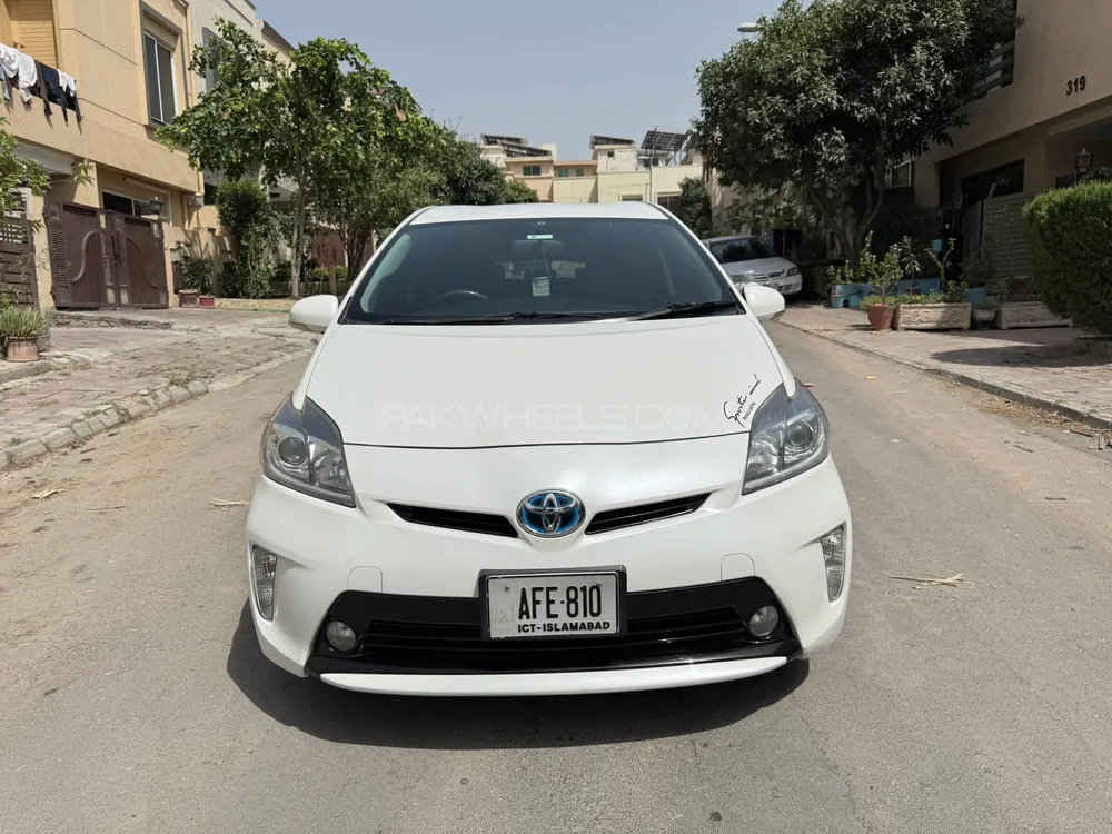 Toyota Prius 2013 for Sale in Rawalpindi Image-1
