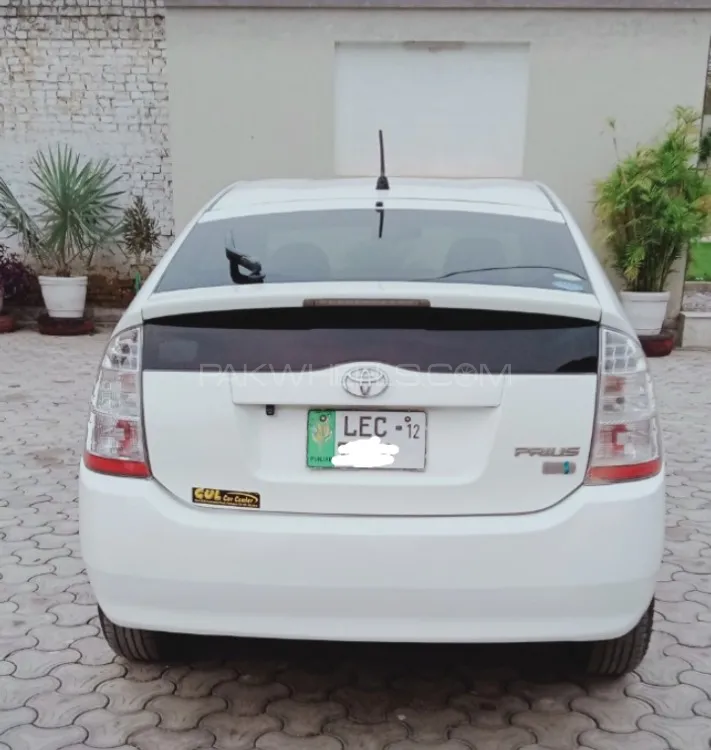 Toyota Prius 2007 for Sale in Peshawar Image-1