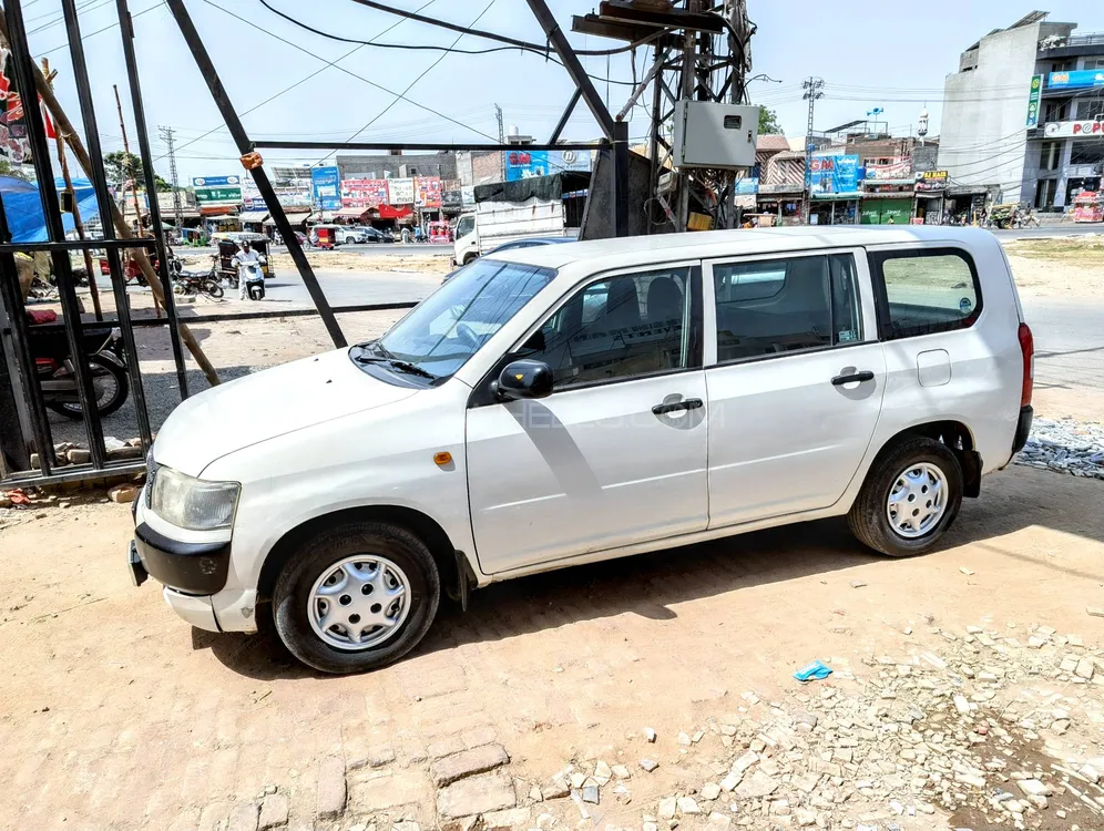 Toyota Probox 2007 for Sale in Lahore Image-1