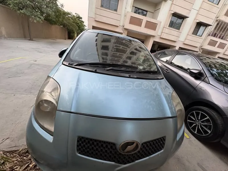 Toyota Vitz 2006 for Sale in Karachi Image-1