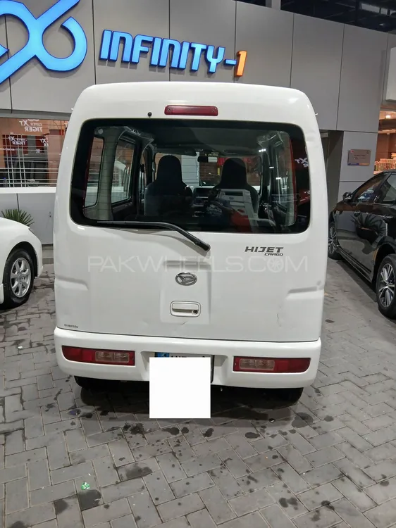 Daihatsu Hijet 2014 for Sale in Lahore Image-1