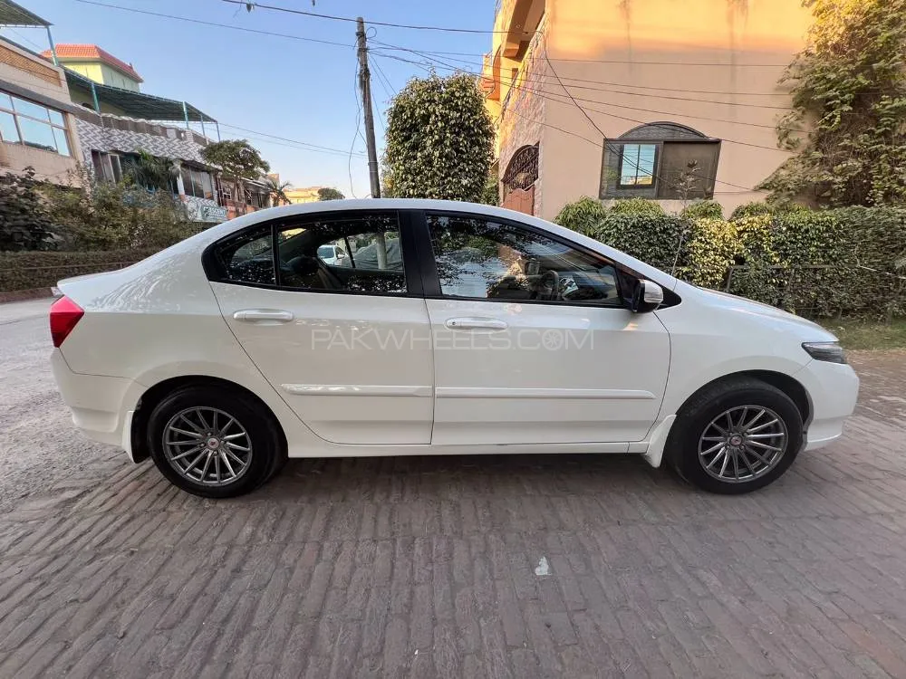 Honda City 2018 for Sale in Lahore Image-1