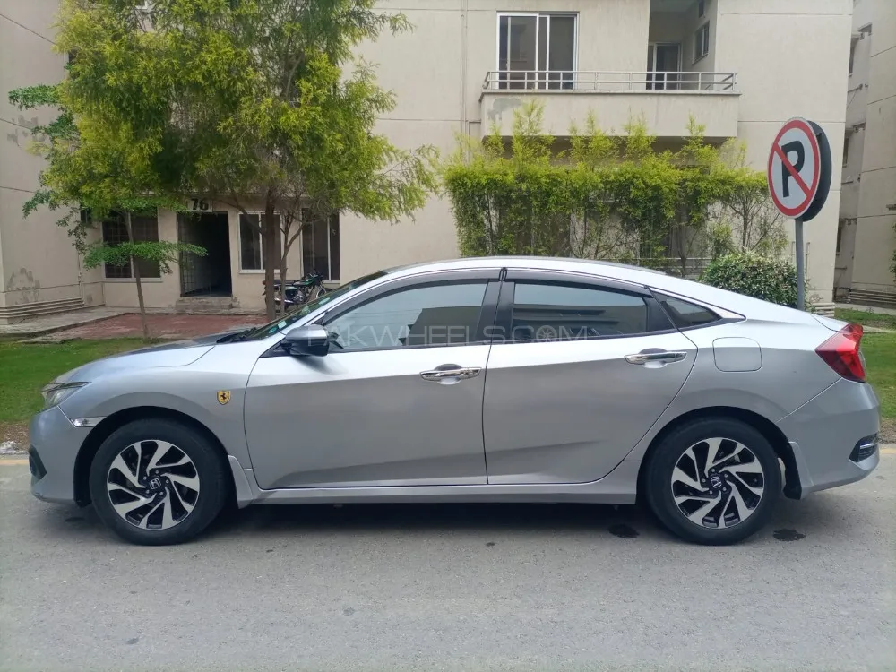 Honda Civic 2017 for Sale in Lahore Image-1
