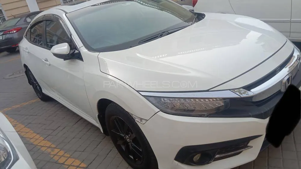 Honda Civic 2018 for Sale in Faisalabad Image-1