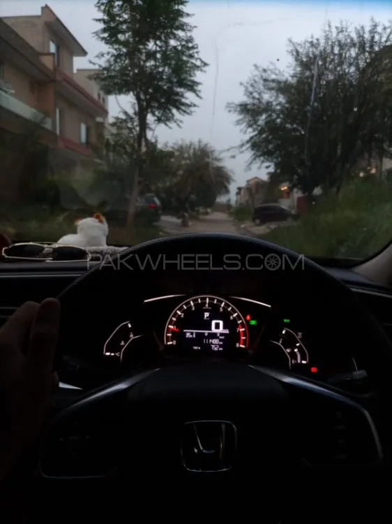 Honda Civic 2018 for Sale in Islamabad Image-1